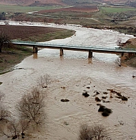 Araban'daki yağışlar, Karasu ve Sıtma pınar çayının su seviyesini yükseltti