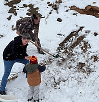 Arazilere yem bırakıldı