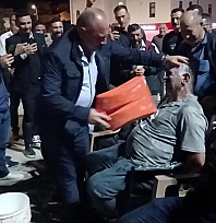 Asırlık gelenek damadın yakınlarına zor anlar yaşattı