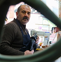 Ayakkabı tamircilerinde kış yoğunluğu başladı