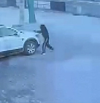 Aynı gün iki iş yerine silahlı saldırı kamerada