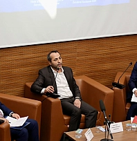 Babacan, 'Terörsüz Türkiye'yi' İstanbul'da anlattı