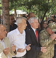 Başbağlar şehitleri kabirleri başında anıldı
