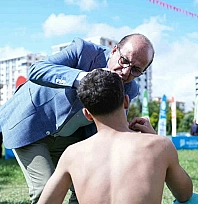 Sporculara ilk müdahaleyi doktor başkan yaptı