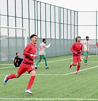 Battalgazi Belediyespor bir attı 3 aldı