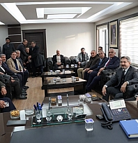 Belediye Başkanı Hallaç ile bir araya geldi