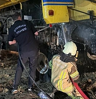 Biçerdöverde çıkan yangını itfaiye ekipleri söndürdü