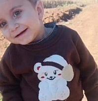 Boğazına yabancı cisim kaçan çocuk hayatını kaybetti