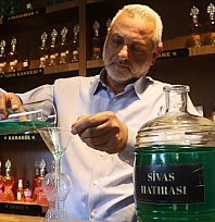 Bu kolonya Sivas kokuyor