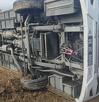 Cezaevi nakil aracı devrildi, 7 kişi yaralandı