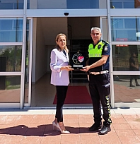 Çocuğa çorabını veren polise TFF'den Fair Play ödülü