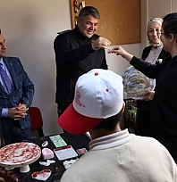 Çocuk evleri sitesine moral ziyareti