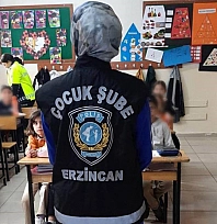 Çocuk Polisi öğrencileri bilgilendirdi