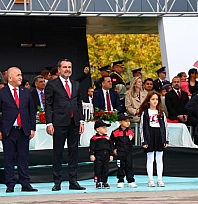 Cumhuriyet'in 102. yılı Elazığ'da büyük coşkuyla kutlandı