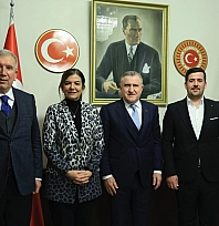 Çüngüş'e yarı olimpik yüzme havuzu