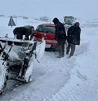 Darende'de açılan yollar yeniden kapandı