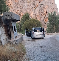 Malatya'da iş makinesi devrildi