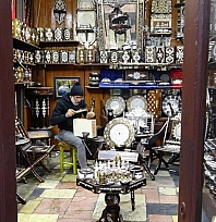 Dayısından öğrendiği mesleğini 44 yıldır sürdürüyor