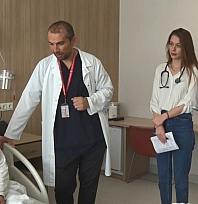 Devrim niteliğinde ameliyat: Kasıktan yeni kalp kapağı