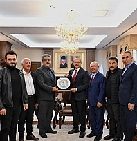 Drejanlılar Derneği'nden Vali Seddar Yavuz'a teşekkür plaketi