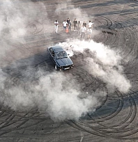 Drift atmak için ara sokakları tercih etti