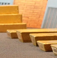 Duvarı Sökünce Şoke Oldular! İçinden Tam 9 Milyon Euroluk Altın Çıktı