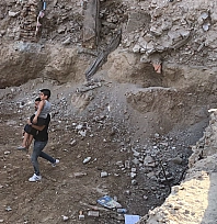 Elazığ'da inşaat çukuruna düşen çocuk kurtarıldı