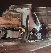 Elazığ-Malatya yolunda feci kaza: 3 tır çarpıştı, 1 ölü