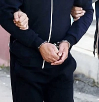 Eşini kurt sandığı için öldürdüğünü iddia etti