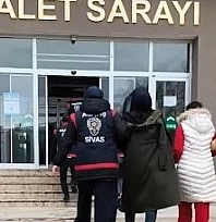 Evlilik vaadine inandı: 1 milyon lirasından oldu