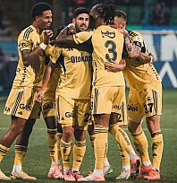 Fenerbahçe'de hedef derbi galibiyeti ile liderliği almak