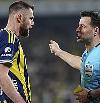 Fenerbahçe-Göztepe maçında Cihan Aydın'ın kararları tartışıldı