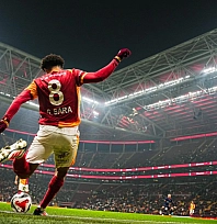 Galatasaray devreyi lider bitirmek için sahada!