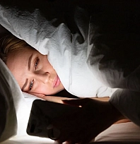 Geç saatlere kadar uyumayanlar uyarıldı! Kanser riskini artırıyor