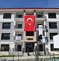 Gürün'de 85 konut teslim edildi