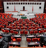 Haftada 4 gün mesai Meclis'in gündeminde! Çalışanlar dört gözle bu haberi bekliyor