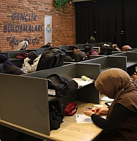 Haliliye'deki öğrencilere eğitim desteği