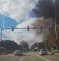 Hatalı şerit değiştirme kazaya neden oldu