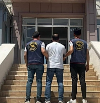 Hırsızlık suçundan aranan şahıs yakalandı