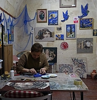 Hobi olarak başladığı mozaik sanatında dünyaya açılmak istiyor