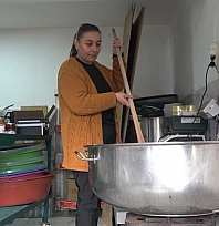 Kadınların gelir kapısı oldu