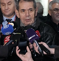 Icardi 5 ay daha Galatasaray'ın futbolcusudur