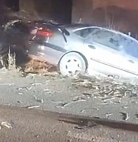 İki otomobil kafa kafaya çarpıştı: 1 ölü, 9 yaralı