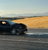 İki otomobilin çarpıştığı kazada 4 kişi yaralandı