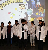 80 öğrenci bilim dünyasıyla buluştu