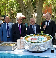 İnönü Üniversitesinden aşure ikramı