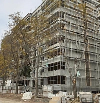 İnşaattan düşen işçi ağır yaralandı