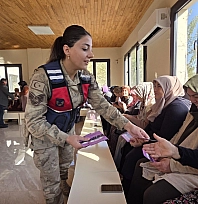 Jandarma ekipleri KADES uygulamasını tanıttı