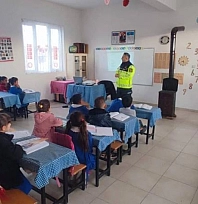Jandarmadan öğrencilere trafik eğitimi