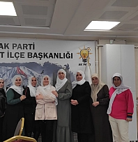 Kadınlardan Mihalgazi Belediye Başkanı Güneş'e destek